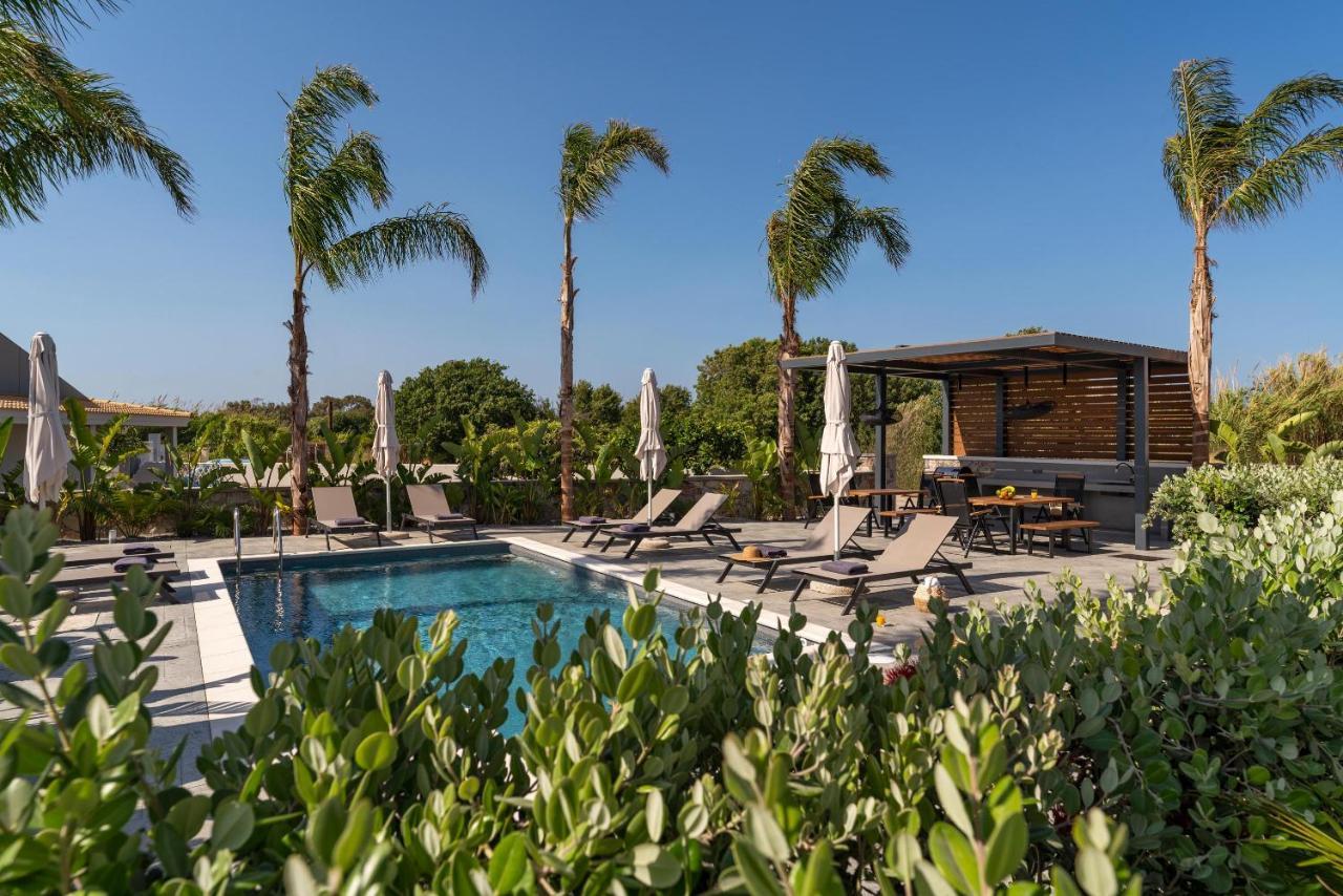 Palmeral Luxury Suites Kremastí Екстериор снимка