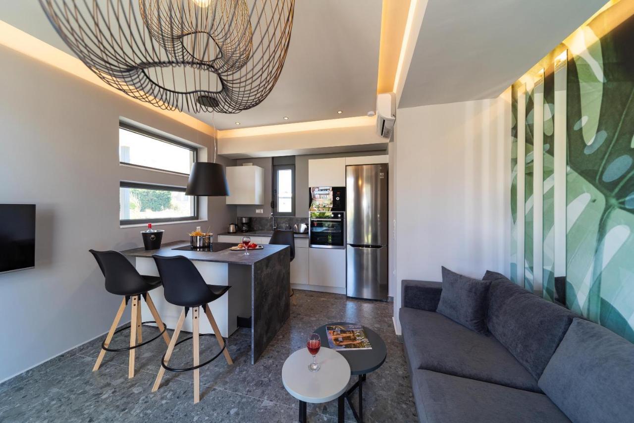 Palmeral Luxury Suites Kremastí Екстериор снимка