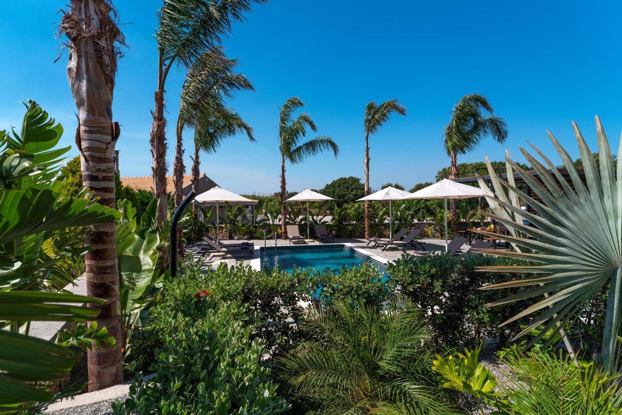 Palmeral Luxury Suites Kremastí Екстериор снимка